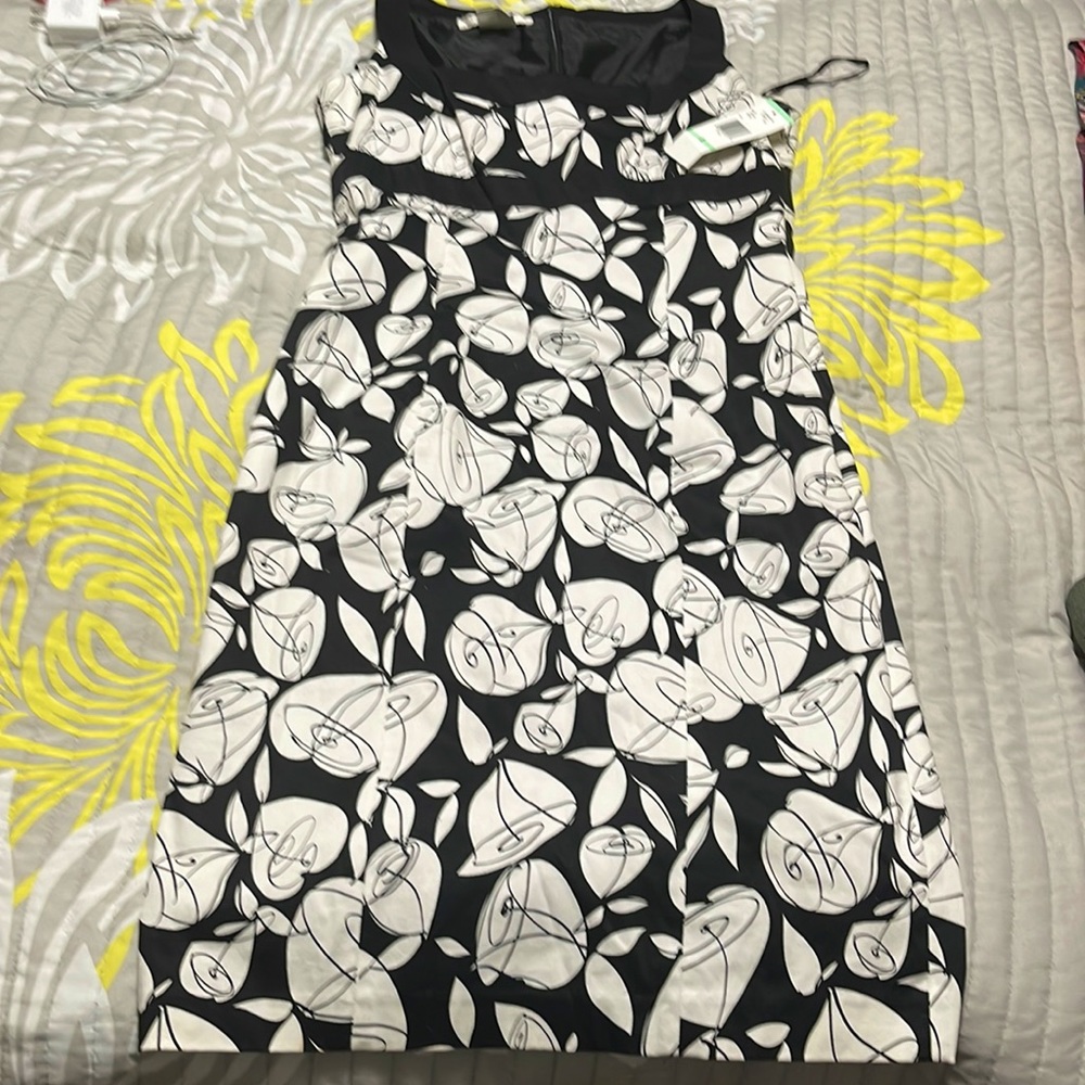 Size 8 black and white dress 97% cotton, 3% spandex